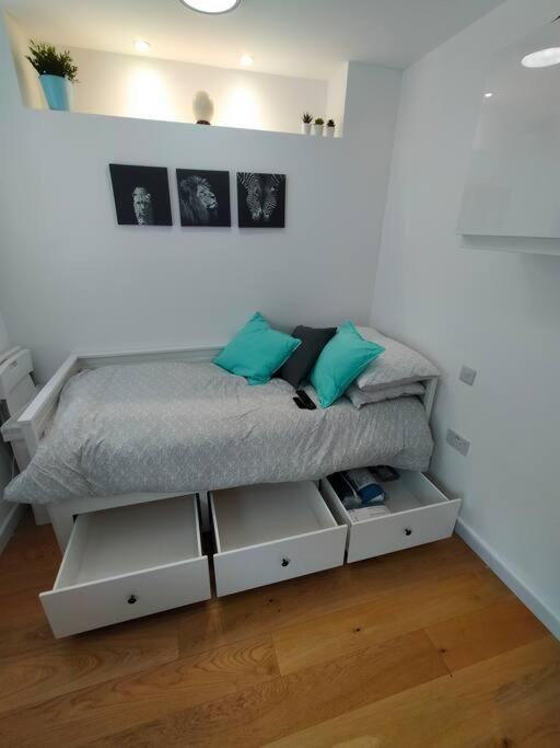 Ferienwohnung Private Self Contained Self Catering Flat Bristol Exterior foto