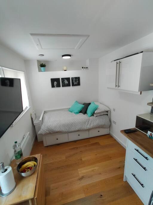 Ferienwohnung Private Self Contained Self Catering Flat Bristol Exterior foto